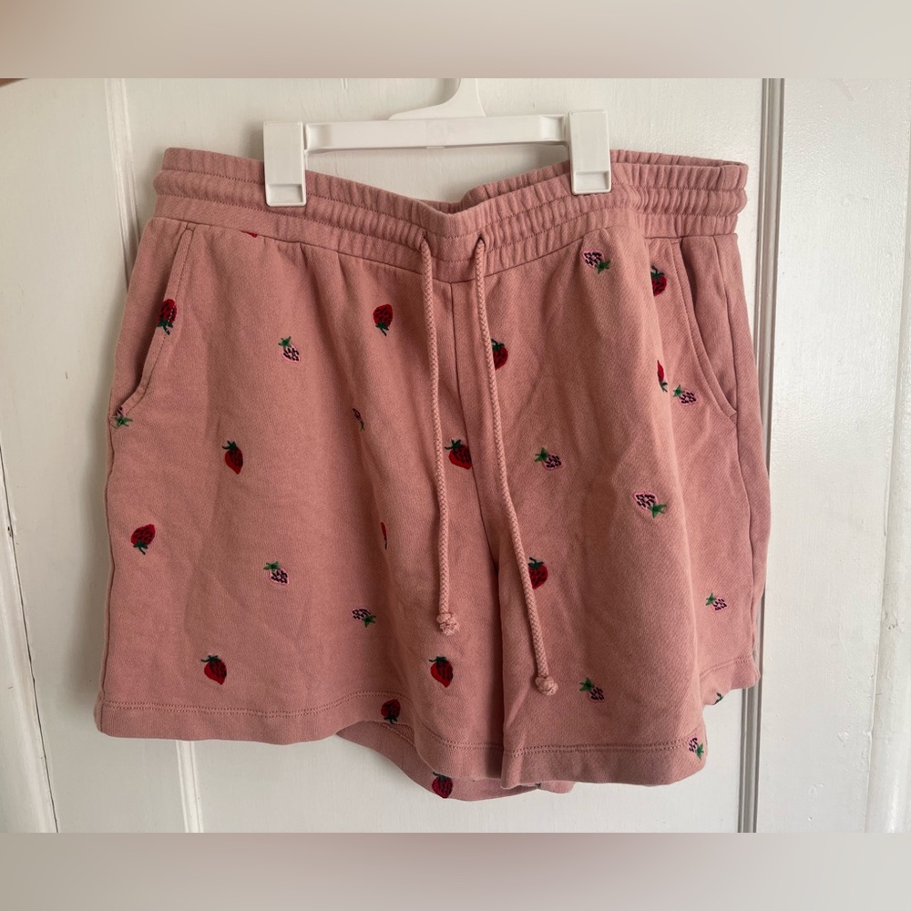 🍓LOFT strawberry shorts🍓